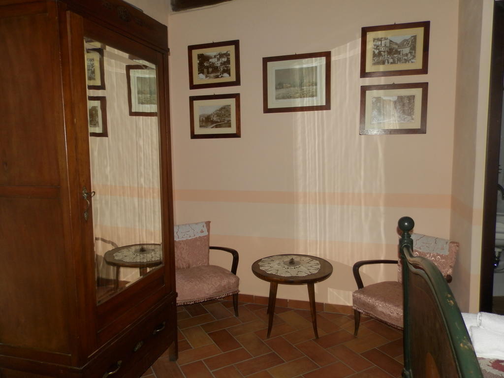 ホテル Residenza Di Paese Castello Del Poggio フェレンティッロ 部屋 写真