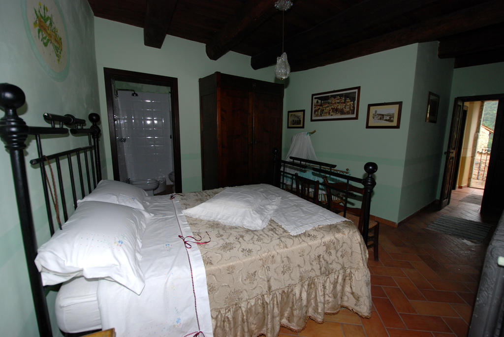 ホテル Residenza Di Paese Castello Del Poggio フェレンティッロ 部屋 写真