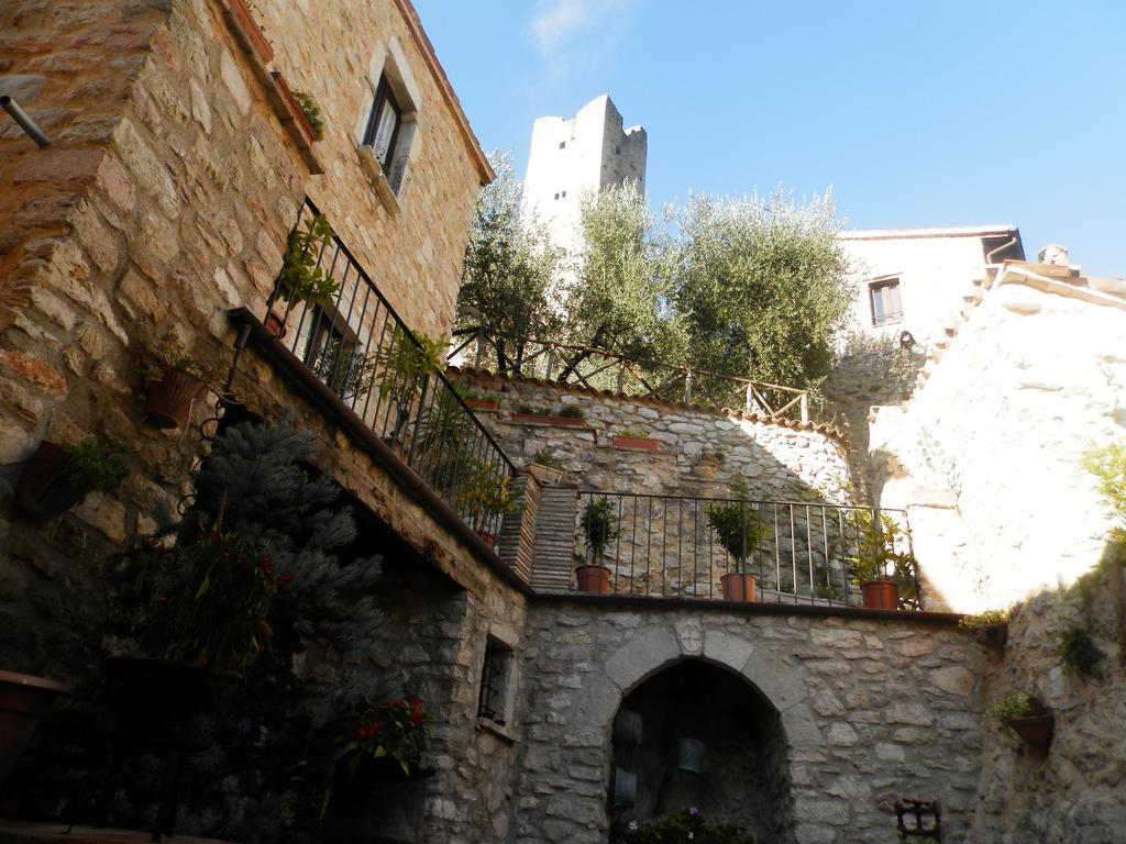 ホテル Residenza Di Paese Castello Del Poggio フェレンティッロ エクステリア 写真
